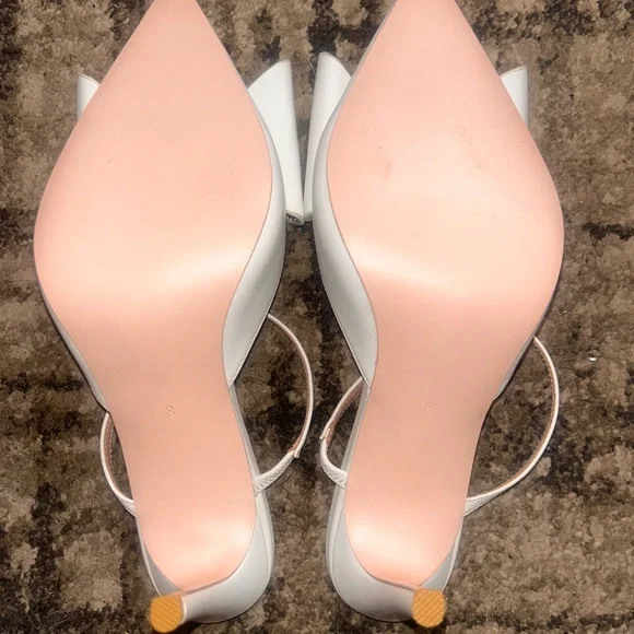 Lovers + Friends White Bow Heels - Picture 3 of 5